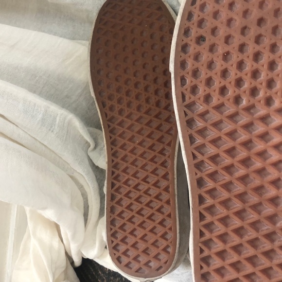 Checker vans - Picture 6 of 6